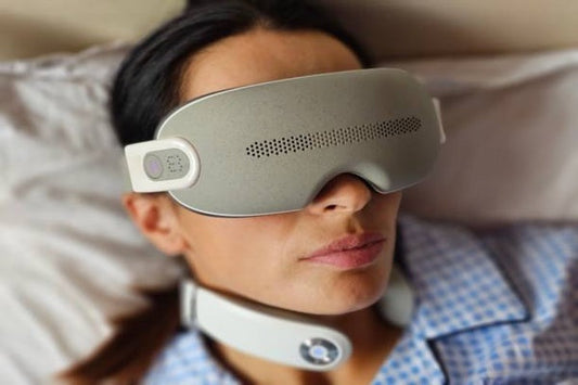 soothing vibration massage using EYE Massager